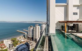 MHF II - Apts Variados em Prédio com Vista para o Mar em Itapema